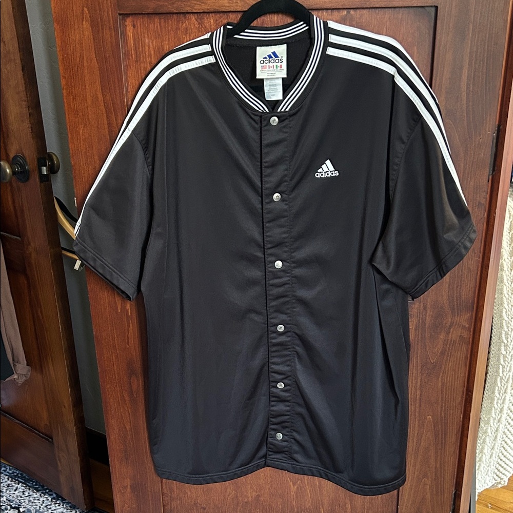 VINTAGE Adidas Black Short Sleeve Snap Button-Up